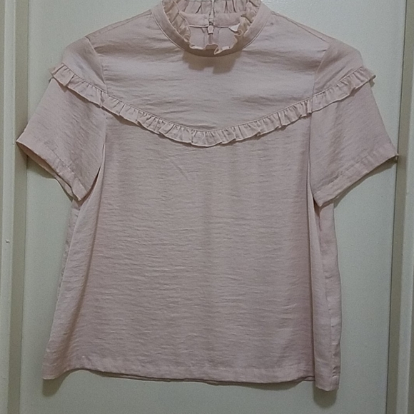 NWOT Light peach H&M Blouse with frills - Picture 7 of 9